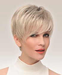 Zeige Details für Kira (Mono-Tresse mit Skin-Front) Bild von Kira (Mono-Tresse mit Skin-Front)